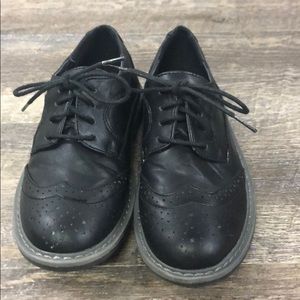 Kenneth Cole reaction boys sz 12 dress shoe black